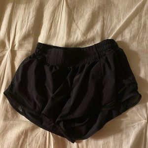 black hotty hot lululemon shorts